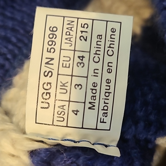 Uggs sweater boots women's size 4 - Picture 9 of 9